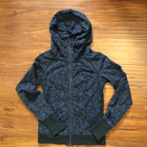 Lululemon size 8 classic hoodie jacket